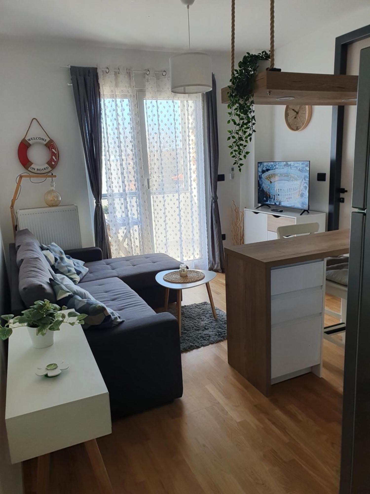 Апартаменти Apartament Mia Bella Пула Екстер'єр фото