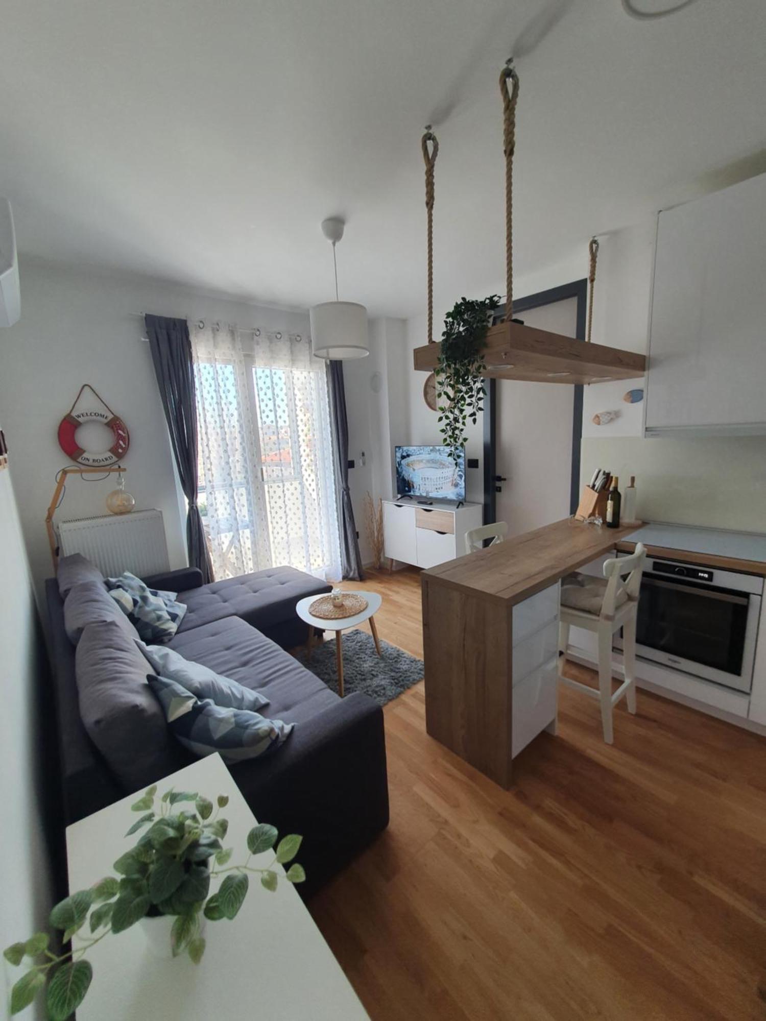 Апартаменти Apartament Mia Bella Пула Екстер'єр фото